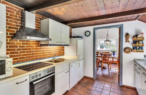Oberndorf House | Wonderful private villa for 5 people with WIFI, TV, terrace, pets allowed and parking