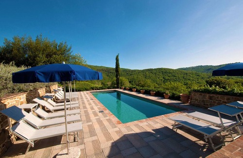 Pergine Valdarno Villa | Wonderful private villa with private pool, A/C, WIFI, TV and pets allowed, close to Arezzo