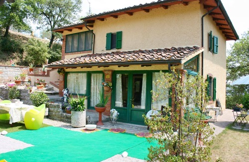 Civitella in Val di Chiana Villa | Wonderful private villa for 9 guests with private pool, WIFI, TV and pets allowed, close to Arezzo