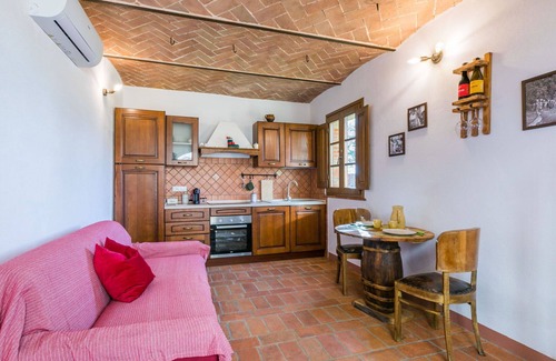 Montescudaio House | Wonderful private villa for 3 people with A/C, WIFI, patio and panoramic view