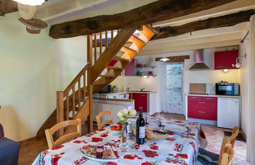 Saint-Jean-du-Doigt Villa | Wonderful private villa for 2 people with WIFI, TV, patio and pets allowed