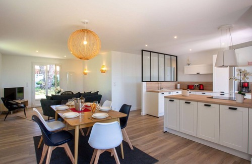 Prefailles House | Wonderful private villa for 6 guests with private pool, WIFI, TV and terrace