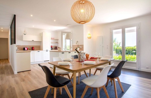 Prefailles House | Wonderful private villa for 6 guests with private pool, WIFI, TV and terrace