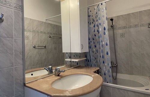 Ranzi House | Wonderful private villa for 4 people with WIFI, TV, patio, pets allowed and panoramic view