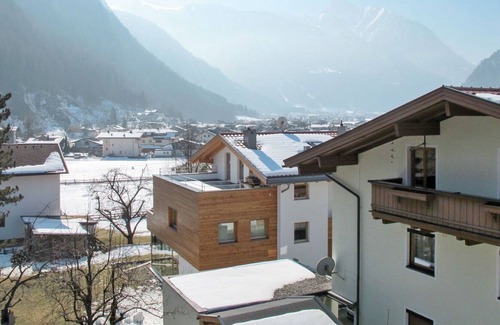 Eckartau House | Wonderful private villa for 20 guests with WIFI, TV, terrace and parking