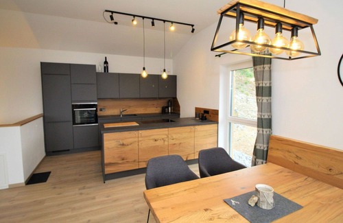 Wolfsberg House | Wonderful private villa for 6 guests with WIFI, TV and terrace