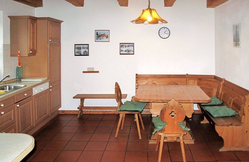 Witzmannsberg House | Wonderful private villa for 6 guests with WIFI, TV, terrace and parking