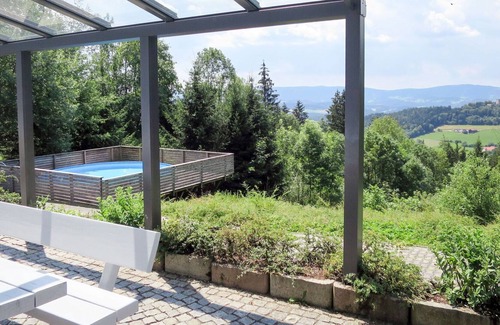 Viechtach House | Wonderful private villa with private pool, WIFI, TV, patio, pets allowed, panoramic view and par...
