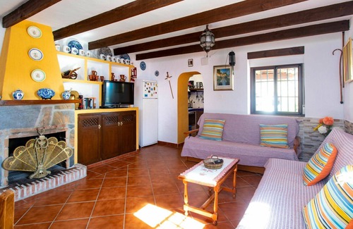 Almunecar Villa | Wonderful private villa for 4 guests with WIFI, private pool, TV, terrace, pets allowed and park.