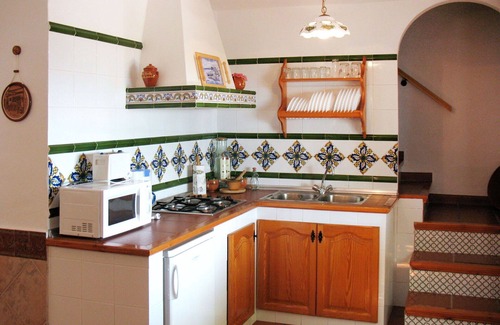 Almunecar Villa | Wonderful private villa with WIFI, private pool, A/C, TV, terrace, pets allowed and parking