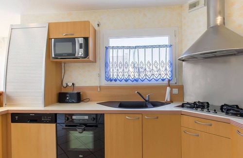 Berven House | Wonderful private villa for 5 people with WIFI, TV, terrace and pets allowed