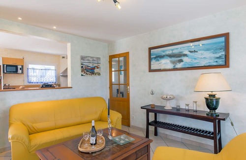 Berven House | Wonderful private villa for 5 people with WIFI, TV, terrace and pets allowed