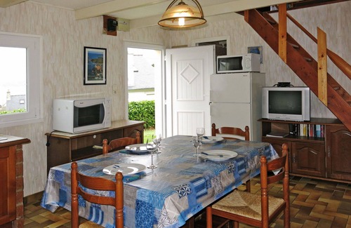 Tredrez-Locquemeau House | Wonderful private villa for 4 guests with terrace and parking