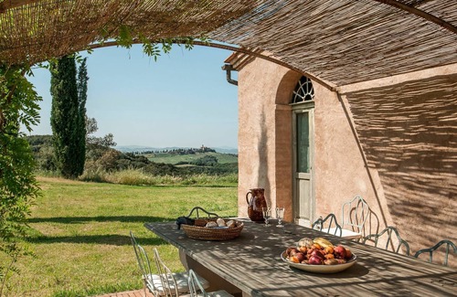 Camigliano Villa | Wonderful private villa for 12 guests with private pool, A/C, WIFI, TV, panoramic view and parking