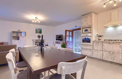 Jadreski House | Wonderful private villa with WIFI, A/C, private pool, TV, terrace, pets allowed and parking