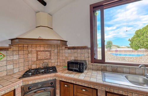 Syracuse Villa | Wonderful private villa for 5 guests with A/C, WIFI, private pool, TV, terrace and pets allowed