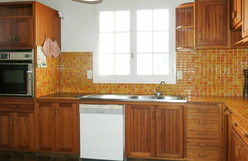 Mesquer House | Wonderful private villa for 9 people with WIFI, TV, terrace, pets allowed and parking