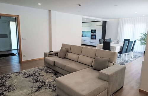 Esposende Villa | Wonderful private villa for 6 people with WIFI, private pool, TV, patio and panoramic view