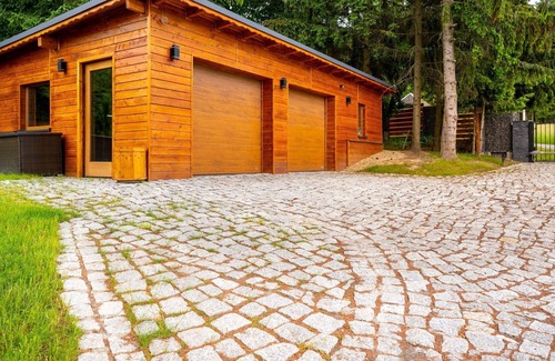Oybin House | Wonderful private villa with WIFI, A/C, hot tub, TV, patio, pets allowed, panoramic view and par.