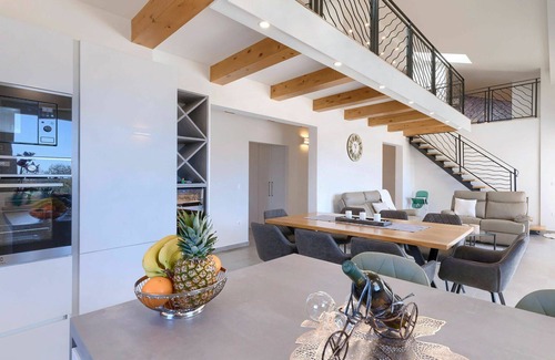 Nova Vas House | Wonderful private villa for 8 guests with hot tub, WIFI, A/C, private pool, TV, terrace and park.