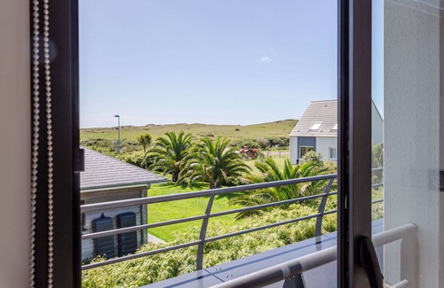 Pirou House | Wonderful private villa for 10 people with WIFI, TV, terrace, pets allowed and parking