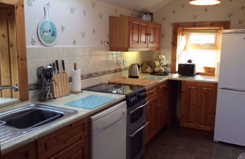 Murthly House | Wonderful private villa for 6 guests with TV