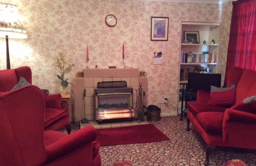 Murthly House | Wonderful private villa for 6 guests with TV