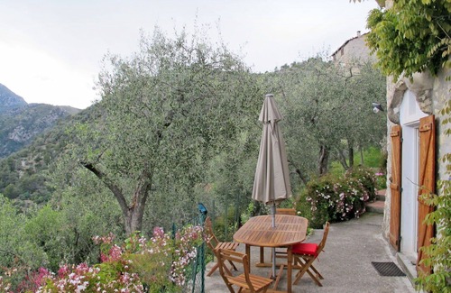 Airole Villa | Wonderful private villa for 2 people with WIFI, patio and pets allowed