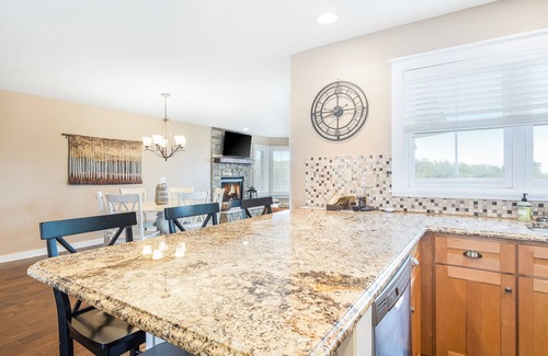 Thompsonville House | Wonderful Ski-in/Ski-out Townhome W/Shared Pool, Free WiFi, & Modern Decor