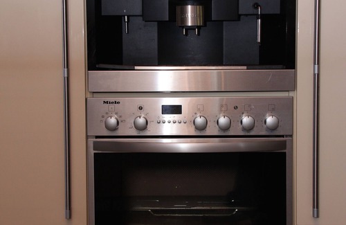 Archipolis House | Wonderful traditional single-room