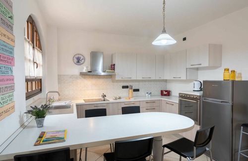 Cisano sul Neva House | Wonderful villa for 6 guests with A/C, hot tub, WIFI, TV, patio, pets allowed and panoramic view