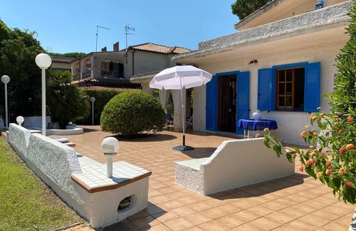 Latina Lido Villa | Wonderful Villa 70 meters from the beach in a residence for 8 people