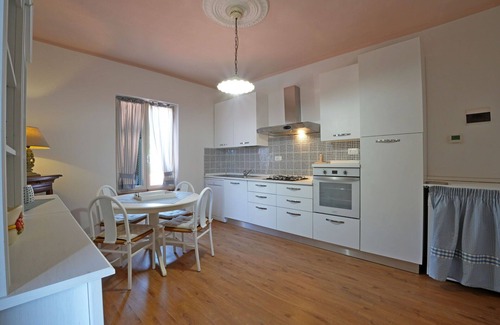 Aulla Villa | Wonderful villa for 4 people with A/C, WIFI, TV, terrace and pets allowed, close to La Spezia
