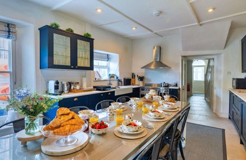 Kingsand House | Wonderful villa for 10 people with WIFI and pets allowed