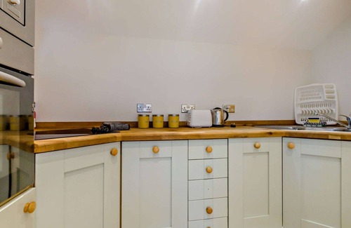 Horseheath House | Wonderful villa for 12 people with WIFI, pets allowed and parking