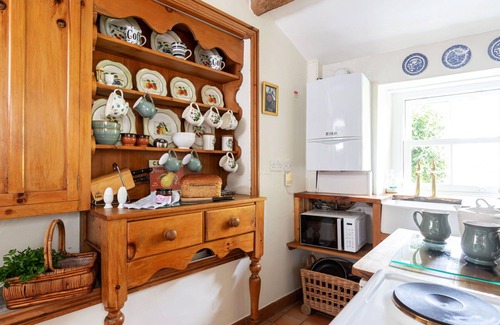 Giggleswick House | Wonderful villa for 3 guests with WIFI and pets allowed