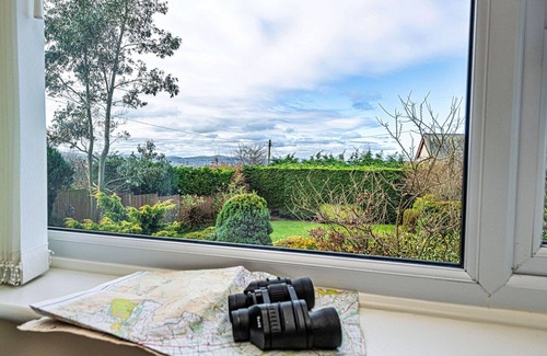 Dyserth House | Wonderful villa for 4 people with WIFI, hot tub and terrace