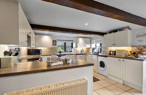 Holsworthy House | Wonderful villa for 7 guests with WIFI, terrace, pets allowed and parking