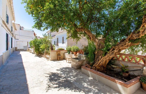 Niguelas House | Wonderful villa for 8 guests with WIFI and terrace