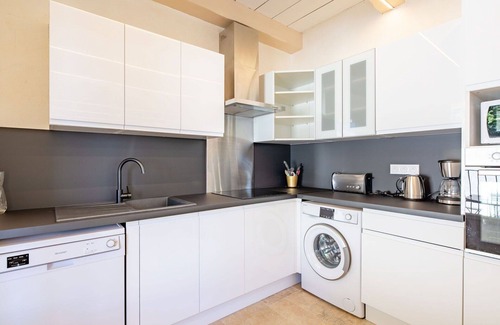 Bauduen House | Wonderful villa for 8 guests with WIFI, TV, terrace and pets allowed