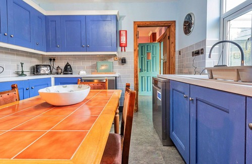 Dyffryn Ardudwy House | Wonderful villa for 11 guests with WIFI, terrace and pets allowed
