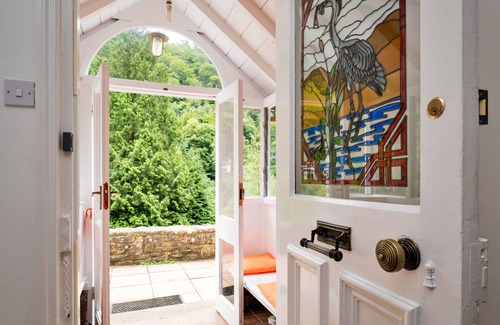 Redbrook House | Wonderful villa for 14 people with WIFI, private pool, terrace and pets allowed