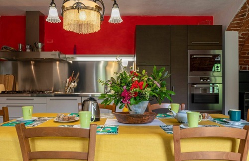 Cortazzone House | Wonderful villa for 8 people with private pool, TV, patio, pets allowed and panoramic view