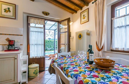 San Gimignano Villa | Wonderful villa for 4 people with WIFI, hot tub, private pool, TV, terrace and parking