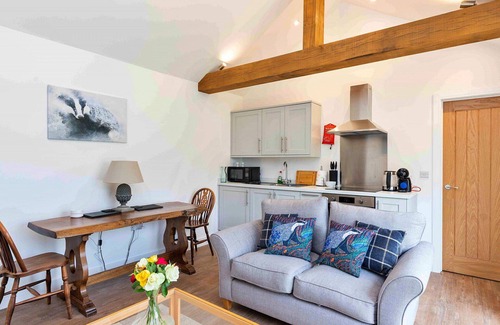Thurlby House | Wonderful villa for 2 people with WIFI, terrace and pets allowed