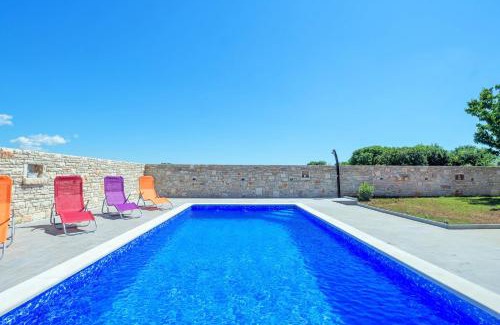 Valbandon Villa | Wonderful villa Valbandon with private pool and sauna near the beach and Briuni Islands
