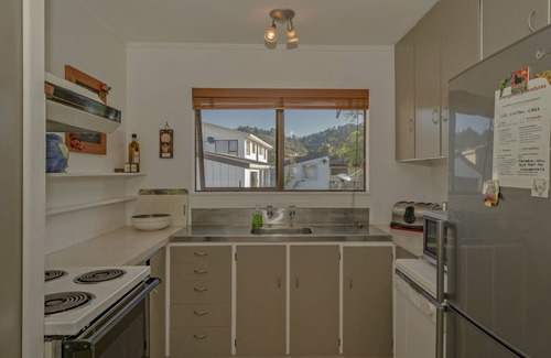 Whangamata Cottage | Wonderful Whangamata - Whangamata Holiday Home