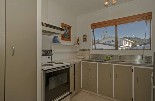 Whangamata Cottage | Wonderful Whangamata - Whangamata Holiday Home