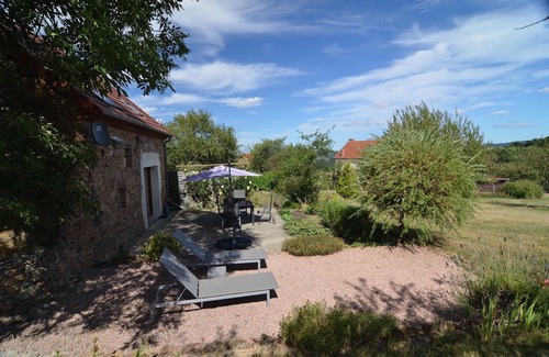 Marcillat House | Wonderfully quiet holiday home surrounded by nature