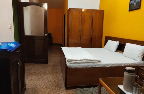 Bhimtal House | WonderView Hill Stay